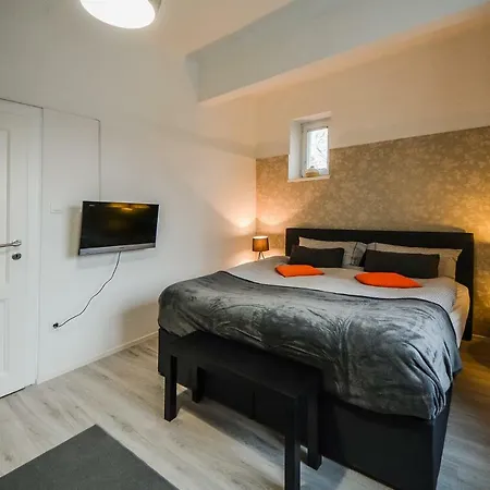 Kavon Apartment *